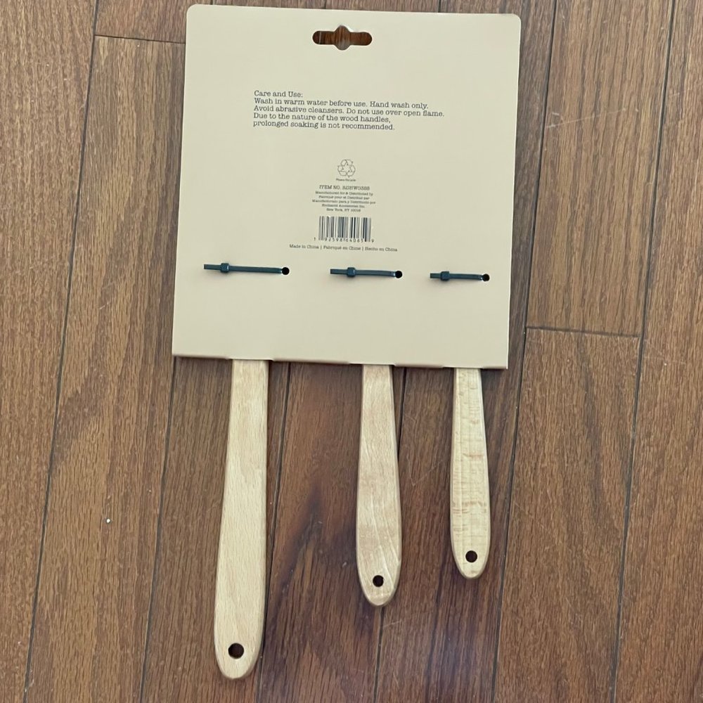 New Rae Dunn 3 Pack Halloween Spatulas - Picture 6 of 7